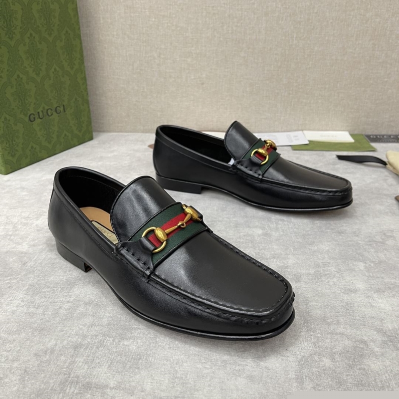 G*u*i leather shoes
